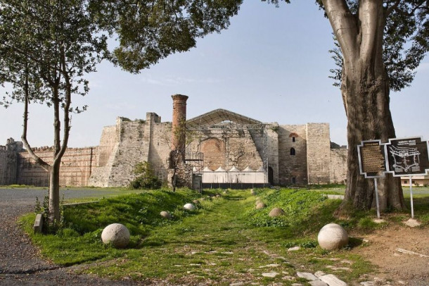 Крепость Едикуле (Yedikule Zindanlar&#305;), Стамбул, ноябрь 2008 г.