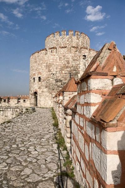 Крепость Едикуле (Yedikule Zindanlar&#305;), Стамбул, ноябрь 2008 г.