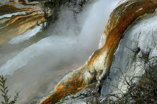 Новая Зеландия. Парк Orakei Korako.