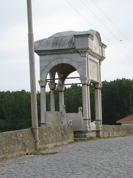 Город Эдирне (Hadrianopolis) в Турции - Эски Джами и мосты через Тунчу и Мерич