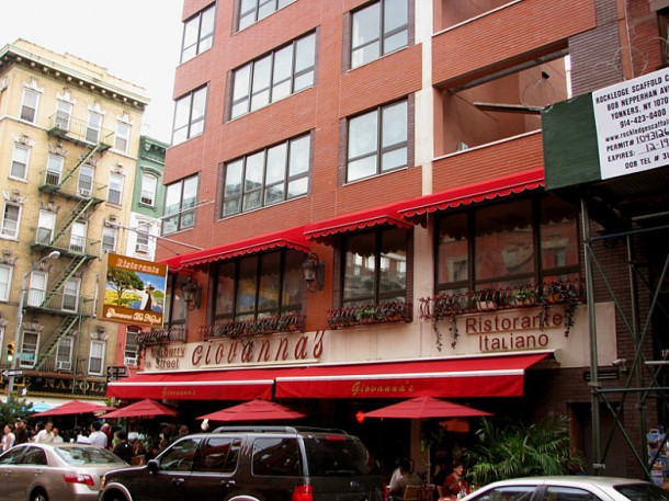 New York. Little Italy. Chinatown.