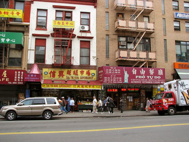 New York. Little Italy. Chinatown.