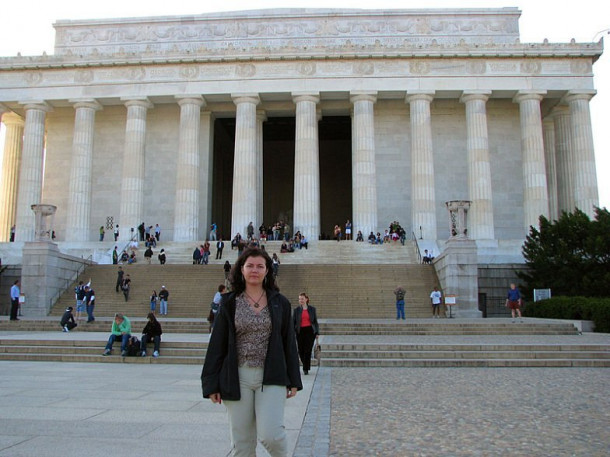 Washington. World War II Memorial. Reflecting pool. Lincoln Memorial.