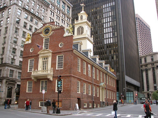 Boston. Old State House. Holokost. John Hancock Tower. Trinity Church.