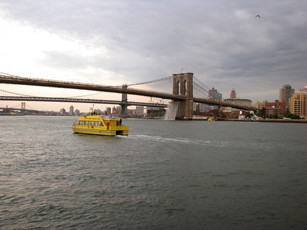 New York. Brooklyn Bridge. Manhattan Bridge.