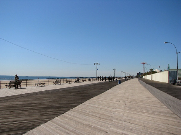 New York. Brighton Beach.