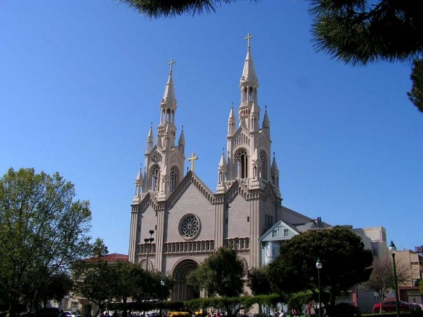 San Francisco. Coit Tower. Lombard street. SS Peter & Paul Church.