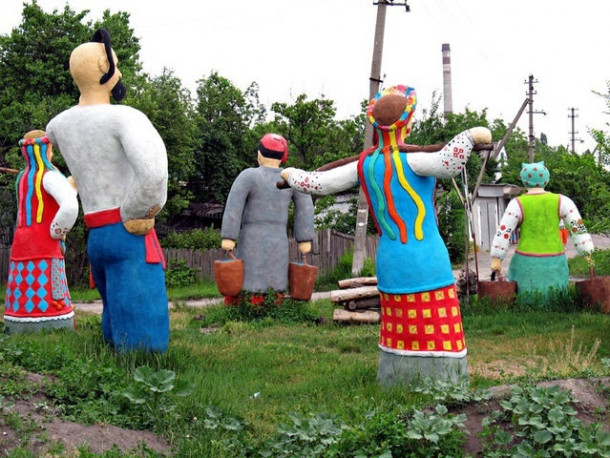 ДНЕПРОПЕТРОВСК. ПАРК ЖИВЫХ И МЕРТВЫХ. ЧАСТЬ 1