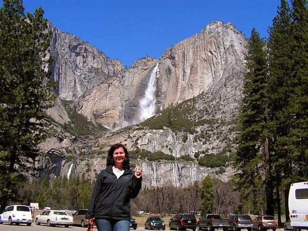 California. Yosemite Falls.