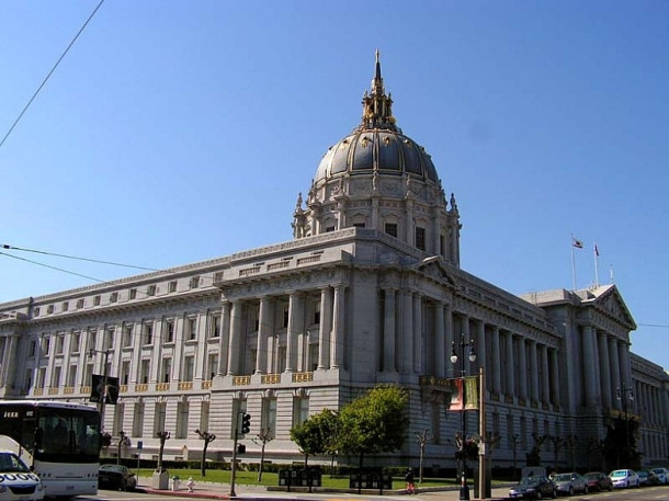 San Francisco. Cable car. City Hall.