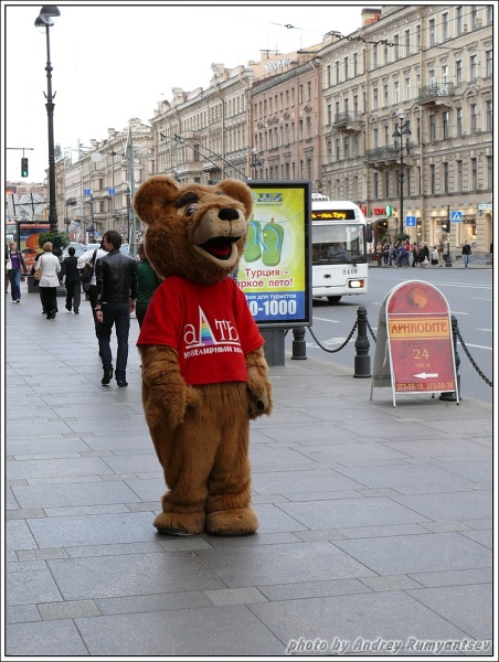 Путешествие по Ленинградской обл. 2009. Часть III. Санкт-Петербург: город в сравнении.