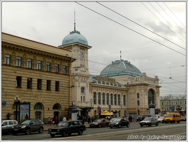 Путешествие по Ленинградской обл. 2009. Часть III. Санкт-Петербург: город в сравнении.