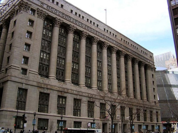 Chicago Tribune. Magnificent mile. Flamingo. City Hall.