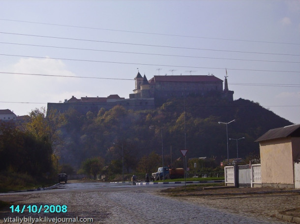 Осень 2008, Замок “Паланок” на вершине вулкана в Мукачево