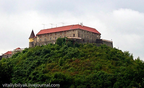 Осень 2008, Замок “Паланок” на вершине вулкана в Мукачево