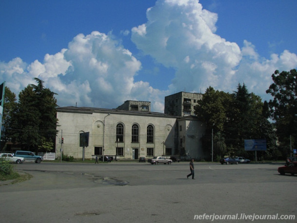 Сухум. Рынок, набережная Диоскуров.