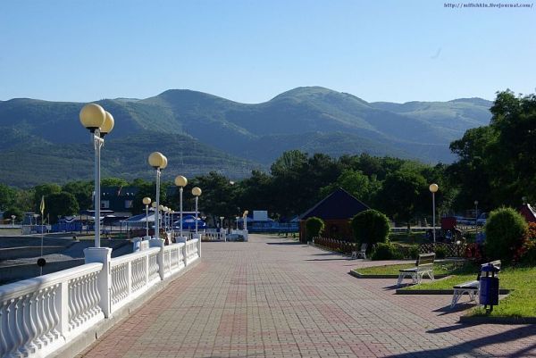 Новороссийск, Кабардинка, крейсер 