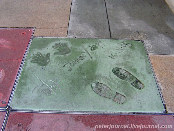 Grauman\'s Chinese Theater. Kodak Theatre. The Road to Hollywood.