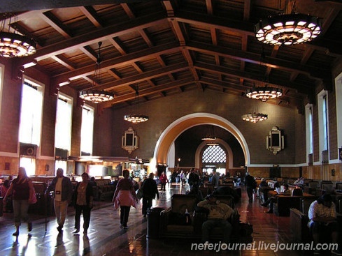 Los Angeles. Union Station. Olvera street. Molecule man.