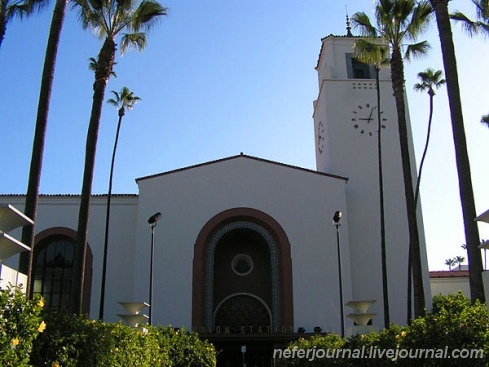 Los Angeles. Union Station. Olvera street. Molecule man.