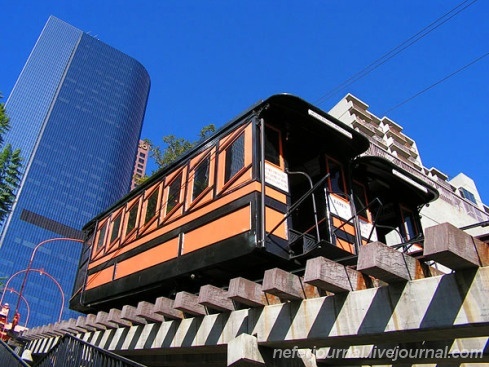 Los Angeles. Little Tokyo. Angels Flight.