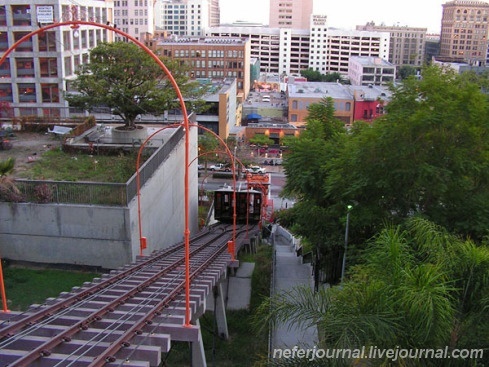 Los Angeles. Little Tokyo. Angels Flight.