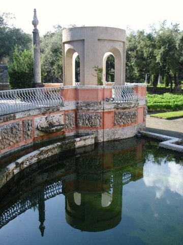 Vizcaya Museum & Gardens or back in Italy