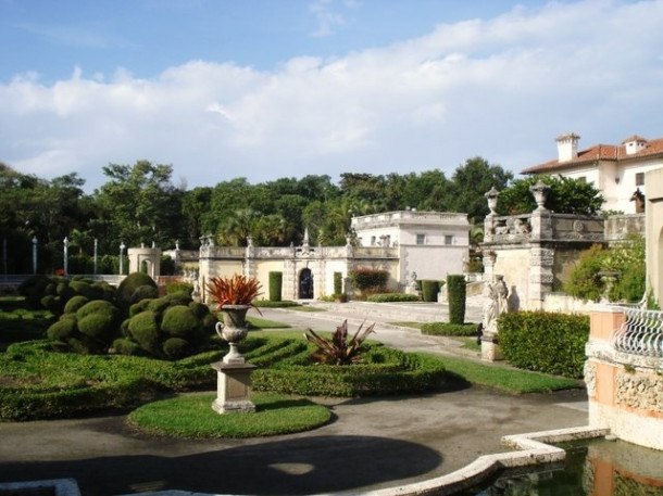 Vizcaya Museum & Gardens or back in Italy