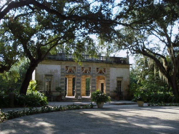 Vizcaya Museum & Gardens or back in Italy