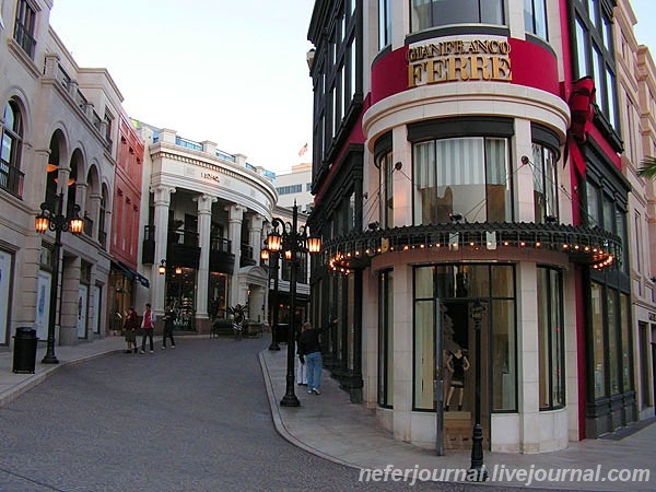 Los Angeles. Regent Beverly Wilshire Hotel. Rodeo Drive.