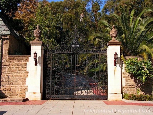 Los Angeles. Magic Castle. Mulholland Drive. Hollywood Sign. Sunset Strip. Beverly Hills, Bel Air.