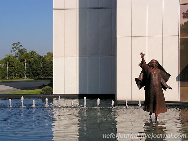 Garden Grove. Crystal Cathedral.