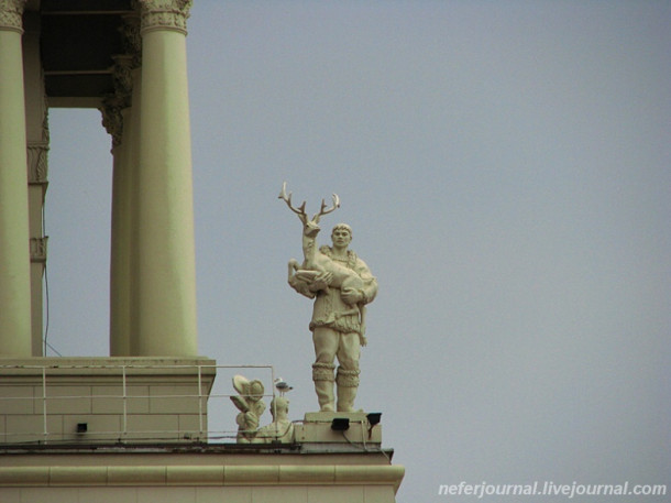 Сочи. Морской вокзал и сквер.