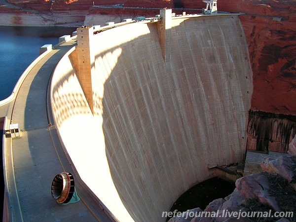 Lake Powell. Glen Canyon Dam. Rainbow Bridge.