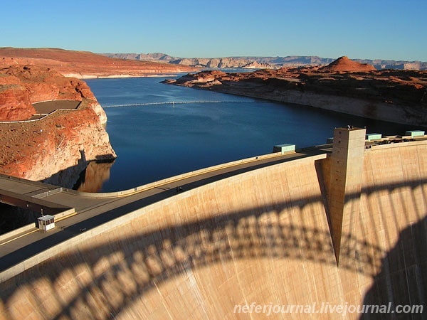 Lake Powell. Glen Canyon Dam. Rainbow Bridge.