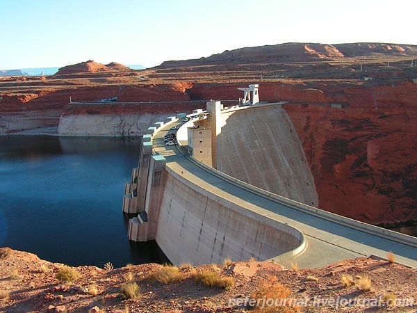 Lake Powell. Glen Canyon Dam. Rainbow Bridge.