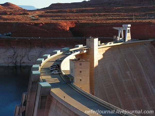 Lake Powell. Glen Canyon Dam. Rainbow Bridge.