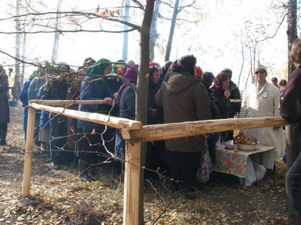 Марий Эл. Молебен в Священной роще.